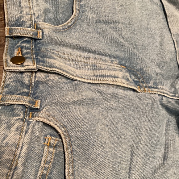 Stone wash American apparel jean shorts - Picture 5 of 9